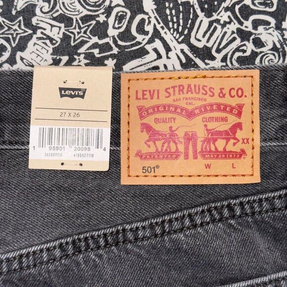 NWT Levi’s 501 Original Cropped in a washed black - Picture 5 of 6